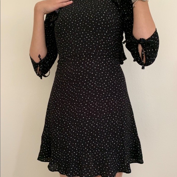 Gorgeous Black Dress with STARS Pattern - Picture 4 of 5